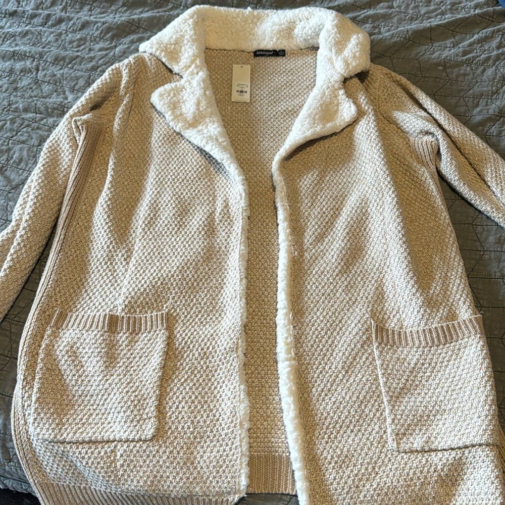 Francesca’s boutique warm cardigan